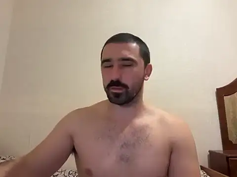 Snapshot of Hard_to_Obey chatting on November 7, 9:15 pm Hard to Obey online show from November 7, 9:15 pm