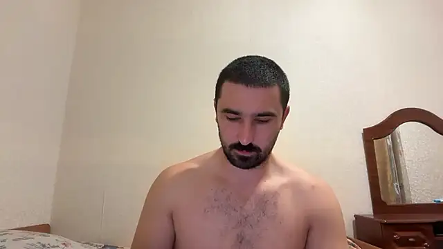 Snapshot of Hard_to_Obey chatting on November 9, 8:07 pm Hard to Obey online show from November 9, 8:07 pm