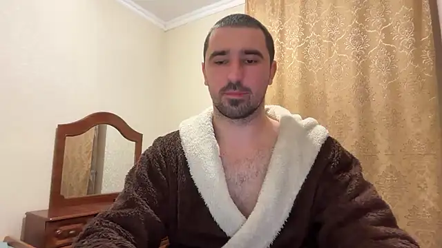 Snapshot of Hard_to_Obey chatting on November 20, 7:24 pm Hard to Obey online show from November 20, 7:24 pm