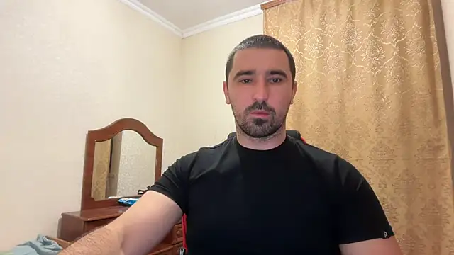 Snapshot of Hard_to_Obey chatting on November 23, 6:30 pm Hard to Obey online show from November 23, 6:30 pm