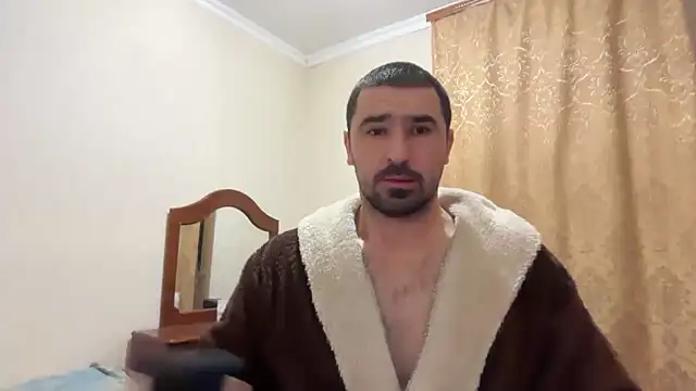 Snapshot of Hard_to_Obey chatting on November 24, 10:20 pm Hard to Obey online show from November 24, 10:20 pm