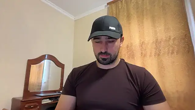 Snapshot of Hard_to_Obey chatting on November 30, 12:20 pm Hard to Obey online show from November 30, 12:20 pm