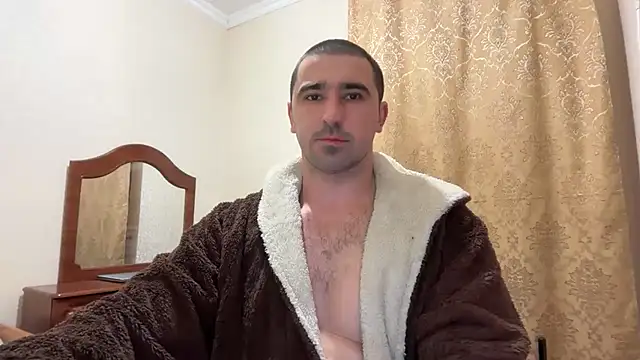 Snapshot of Hard_to_Obey chatting on December 1, 8:03 pm Hard to Obey online show from December 1, 8:03 pm