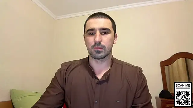 Snapshot of Hard_to_Obey chatting on December 16, 5:18 pm Hard to Obey online show from December 16, 5:18 pm