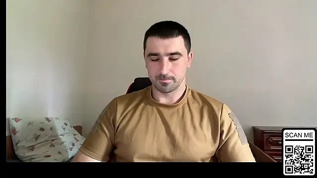 Snapshot of Hard_to_Obey chatting on June 20, 10:40 am Hard to Obey online show from June 20, 10:40 am
