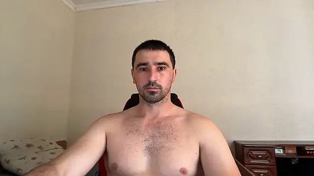 Snapshot of Hard_to_Obey chatting on June 24, 10:14 am Hard to Obey online show from June 24, 10:14 am