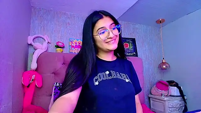 laurenelove online show from December 19, 3:24 am