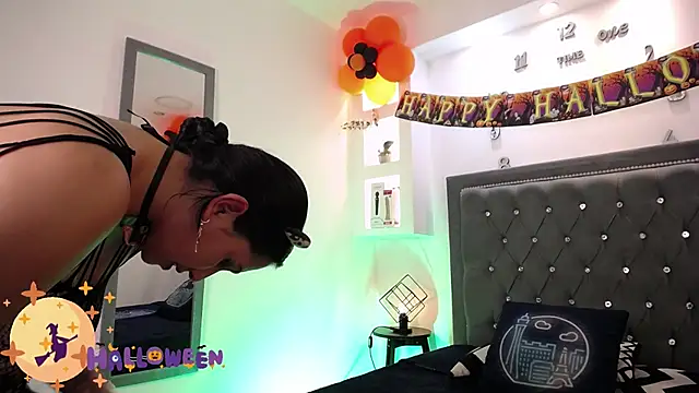 Snapshot of MelissaRhodes chatting on October 29, 8:54 pm MelissaRhodes online show from October 29, 8:54 pm