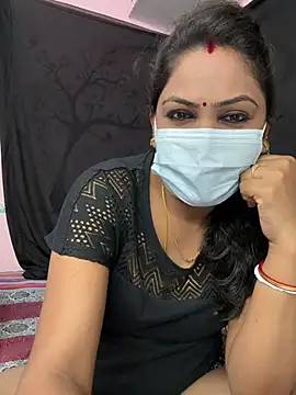 Snapshot of Lovlycouple1 chatting on February 1, 5:00 pm Lovlycouple1 online show from February 1, 5:00 pm