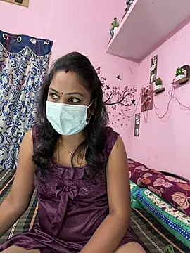 Snapshot of Lovlycouple1 chatting on February 11, 5:40 pm Lovlycouple1 online show from February 11, 5:40 pm