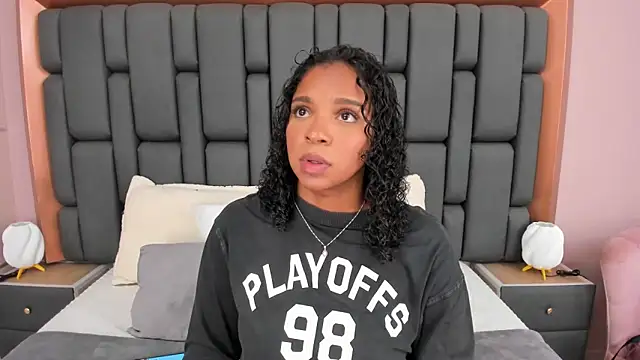 LisaMendez online show from November 5, 3:50 am