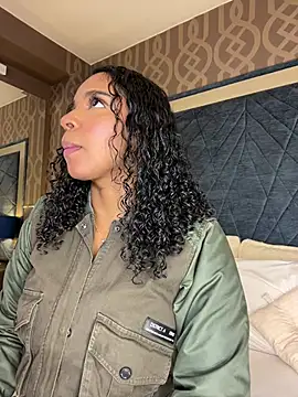 Snapshot of LisaMendez chatting on May 30, 4:31 am LisaMendez online show from May 30, 4:31 am