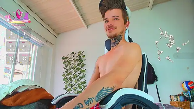 Snapshot of Gold_Loyal77 chatting on October 2, 6:04 pm Gold Loyal77 online show from October 2, 6:04 pm