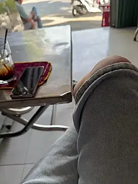 sharon-Hanna online show from December 16, 1:32 am