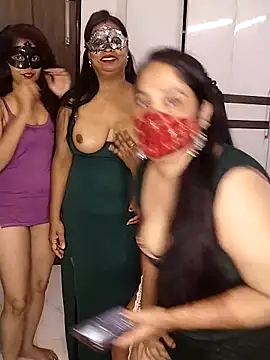 Snapshot of Sexy_anaamika chatting on May 11, 7:14 am Sexy anaamika online show from May 11, 7:14 am