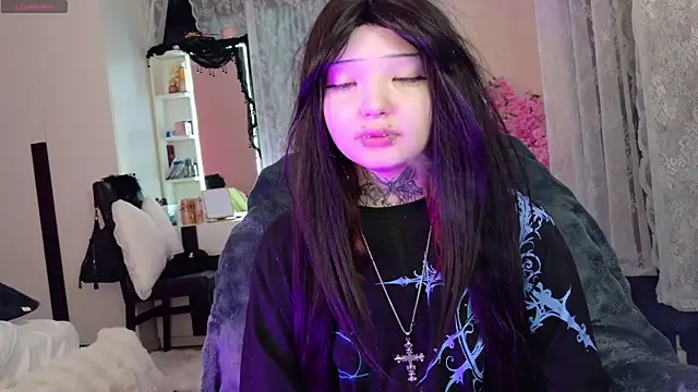Lein Bone online show from April 25, 1:30 am