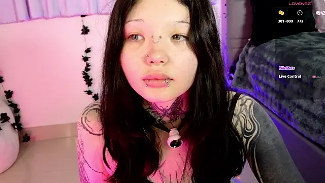 Snapshot of Lein_Bone chatting on July 13, 12:02 am Lein Bone online show from July 13, 12:02 am