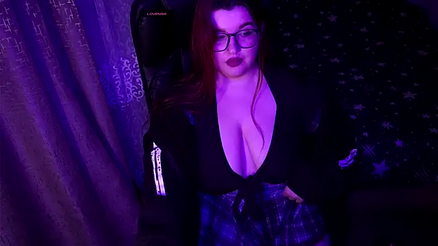 Snapshot of RelykaMeow chatting on November 30, 10:25 pm RelykaMeow online show from November 30, 10:25 pm