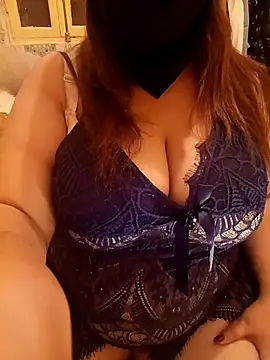 mayakhalyfaa online show from December 3, 12:51 am