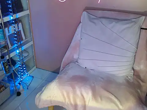 skinny gracie online show from November 1, 9:55 am