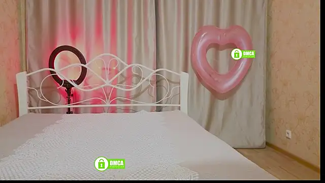 Snapshot of Berkova_L chatting on April 22, 5:47 pm Berkova L online show from April 22, 5:47 pm