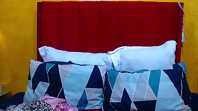 Candycrush2555 online show from December 5, 7:17 am