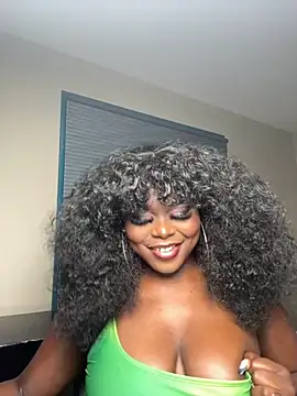 WomanNextdoor1 online show from November 12, 8:59 am