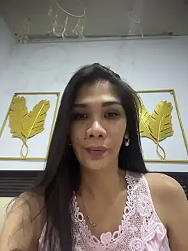 Snapshot of Misstrex_kylieElfie chatting on January 13, 1:38 pm Misstrex kylieElfie online show from January 13, 1:38 pm