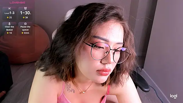 Snapshot of Momo_Ayase_ chatting on September 22, 2:19 pm Momo Ayase online show from September 22, 2:19 pm