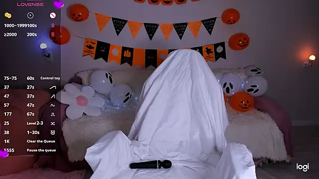 Snapshot of Momo_Ayase_ chatting on October 30, 2:18 pm Momo Ayase online show from October 30, 2:18 pm