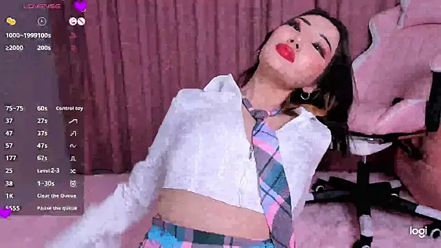 Snapshot of Momo_Ayase_ chatting on November 13, 3:33 pm Momo Ayase online show from November 13, 3:33 pm