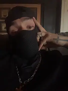 Snapshot of Shankortiz chatting on December 5, 4:25 pm Shankortiz online show from December 5, 4:25 pm