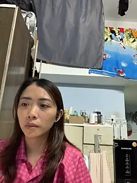 Snapshot of Minee1202 chatting on June 11, 1:27 am Minee1202 online show from June 11, 1:27 am