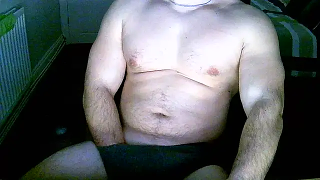 Snapshot of Serpent2463 chatting on January 9, 8:32 pm Serpent2463 online show from January 9, 8:32 pm