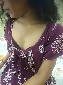 Snapshot of Snaya-baby chatting on May 28, 6:21 am Snaya-baby online show from May 28, 6:21 am