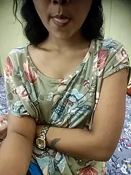 Snapshot of Snaya-baby chatting on May 29, 8:23 am Snaya-baby online show from May 29, 8:23 am