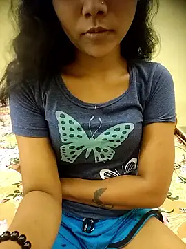 Snapshot of Snaya-baby chatting on June 9, 8:15 am Snaya-baby online show from June 9, 8:15 am