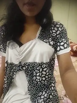 Snapshot of Snaya-baby chatting on June 12, 6:23 am Snaya-baby online show from June 12, 6:23 am