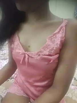 Snapshot of Snaya-baby chatting on June 13, 6:44 am Snaya-baby online show from June 13, 6:44 am