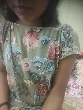 Snapshot of Snaya-baby chatting on June 16, 8:28 am Snaya-baby online show from June 16, 8:28 am