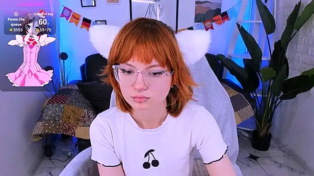 Snapshot of sweet_mika18 chatting on September 28, 7:19 pm sweet mika18 online show from September 28, 7:19 pm