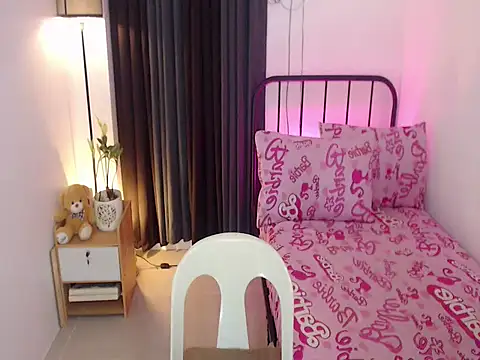 Snapshot of YoungFreshMaria69 chatting on June 10, 11:20 am YoungFreshMaria69 online show from June 10, 11:20 am