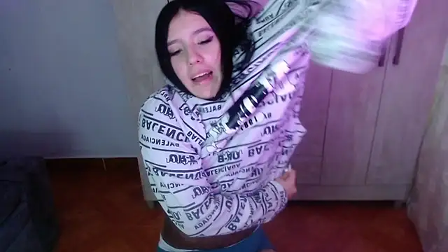 Velvet 28 online show from November 16, 2:06 am