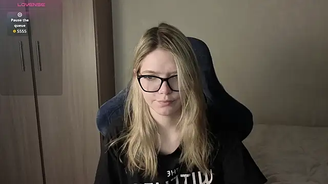 KatanaSVibe online show from December 5, 3:09 pm