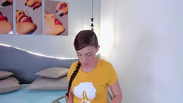 Nicol 89  online show from March 13, 11:50 am