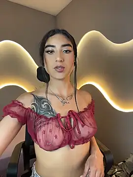 Emma and Issac online show from May 8, 10:37 pm
