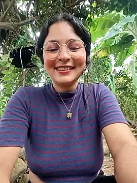 Lily-o online show from November 21, 3:22 pm