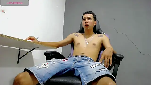 Damien 444 online show from April 5, 8:28 pm