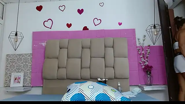 Snapshot of Damary_Leon chatting on November 10, 7:02 pm Damary Leon online show from November 10, 7:02 pm