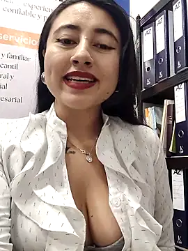 Snapshot of AMATISTA__16 chatting on May 4, 12:23 pm AMATISTA 16 online show from May 4, 12:23 pm